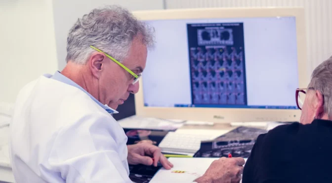 Opções de parcelamento para implante dentário com enxerto ósseo no Hospital do Enxerto Ósseo